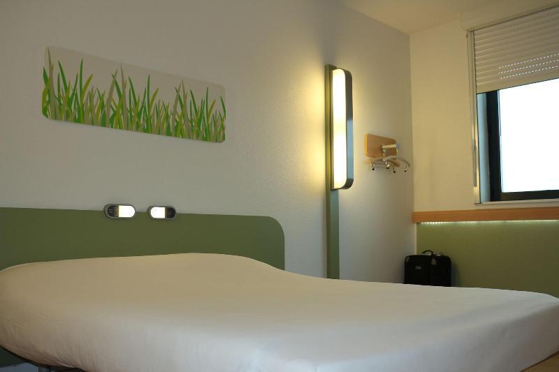 Ibis Budget Castelnaudary - A61 Екстер'єр фото