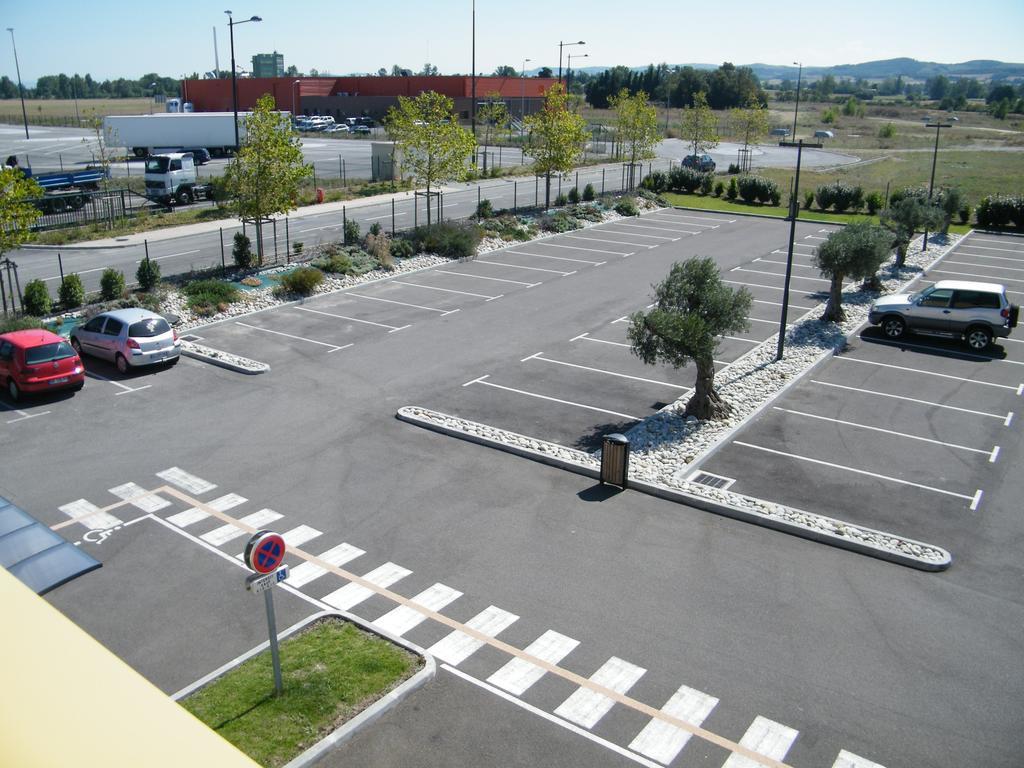 Ibis Budget Castelnaudary - A61 Екстер'єр фото