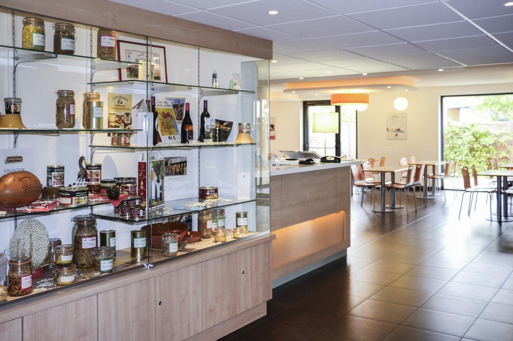 Ibis Budget Castelnaudary - A61 Екстер'єр фото