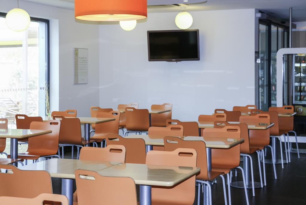 Ibis Budget Castelnaudary - A61 Екстер'єр фото