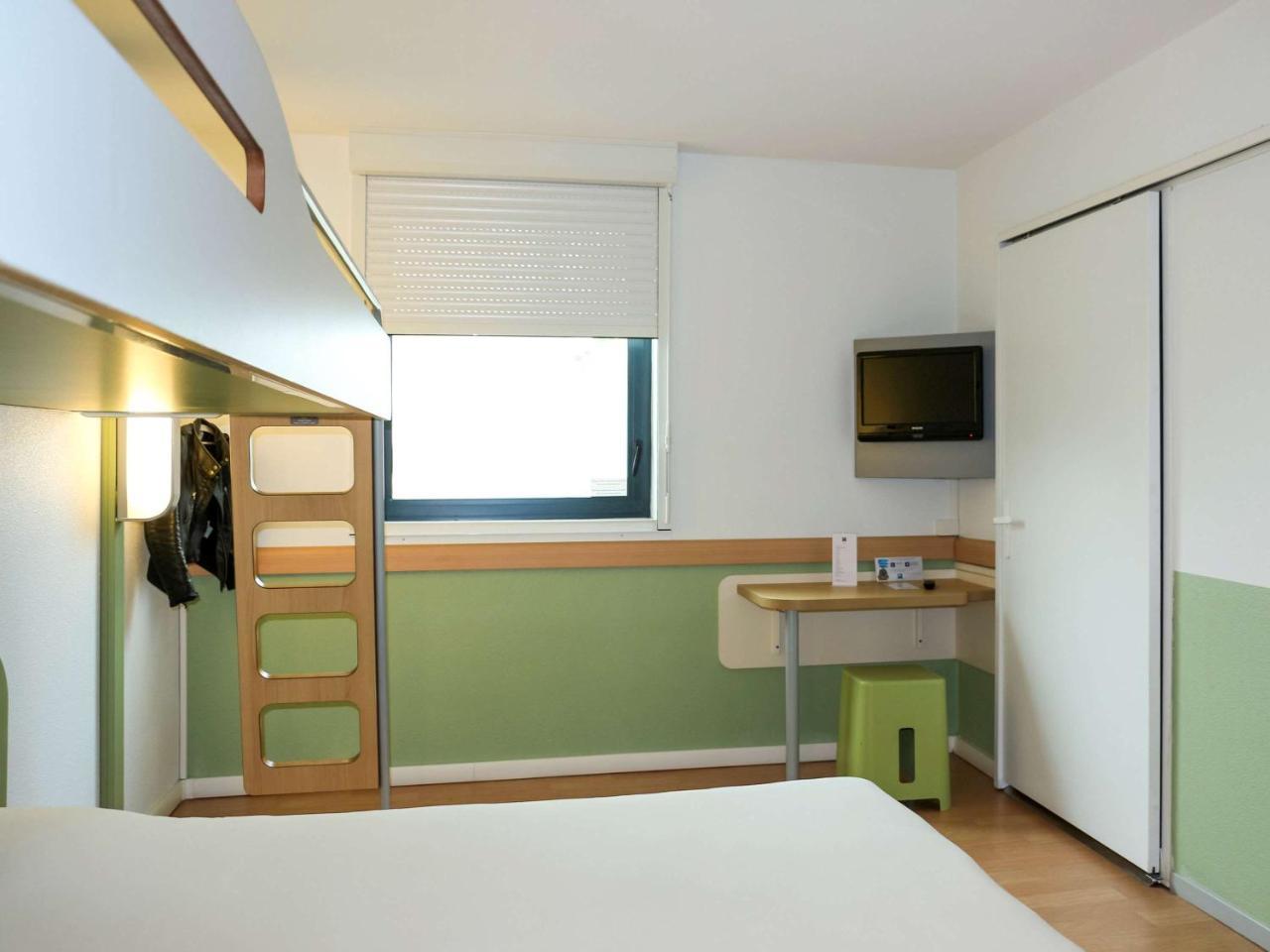 Ibis Budget Castelnaudary - A61 Екстер'єр фото