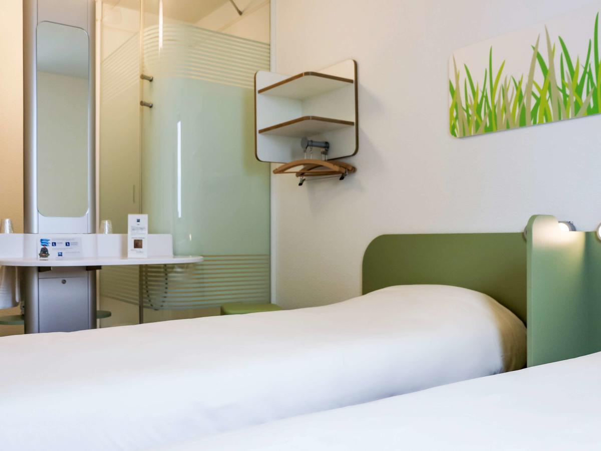 Ibis Budget Castelnaudary - A61 Екстер'єр фото
